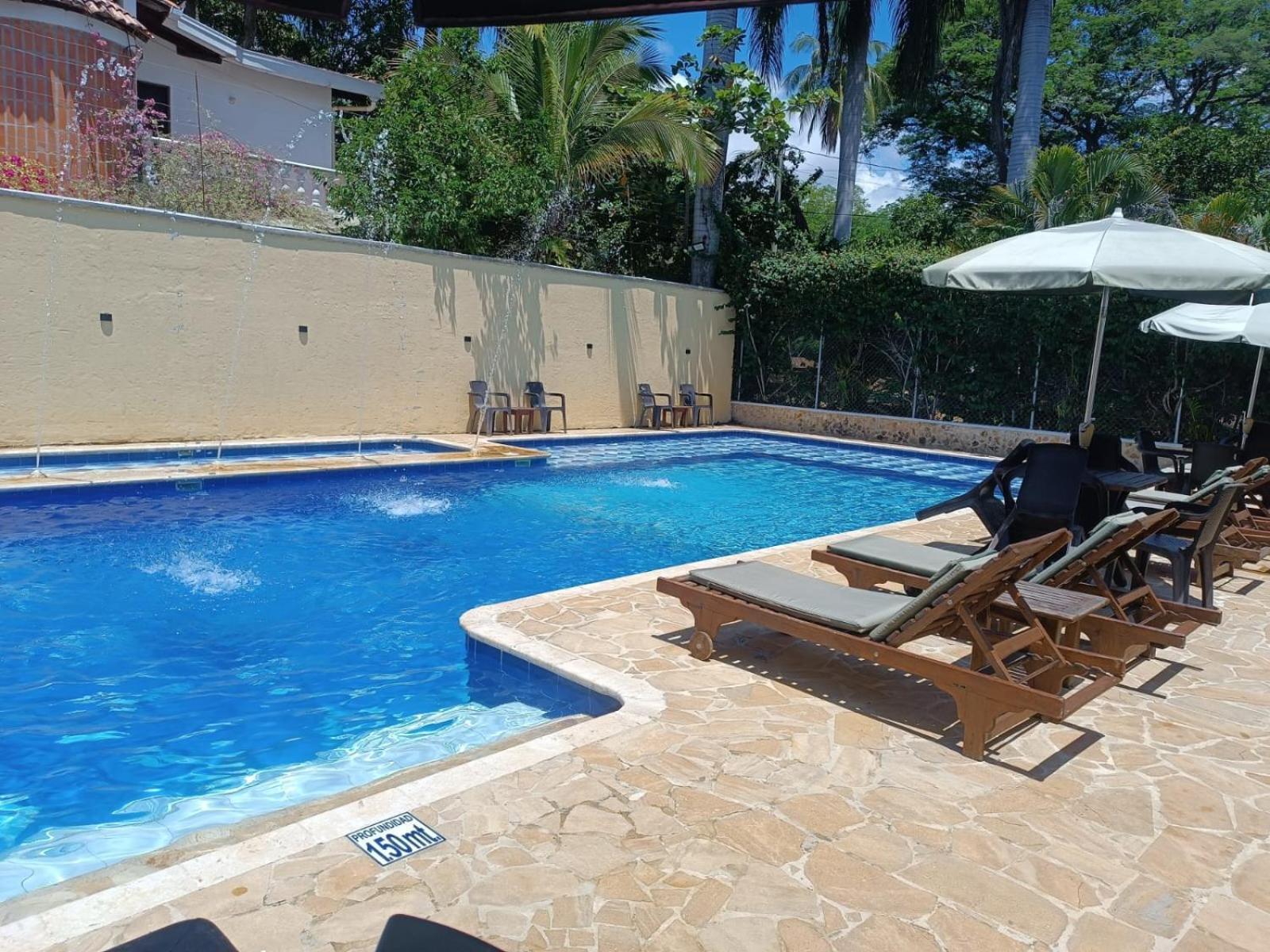 Hotel Y Restaurante Bienmesabe Santa Fe de Antioquia Kültér fotó