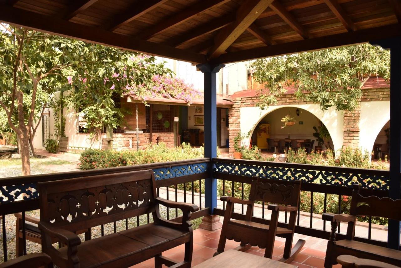 Hotel Y Restaurante Bienmesabe Santa Fe de Antioquia Kültér fotó
