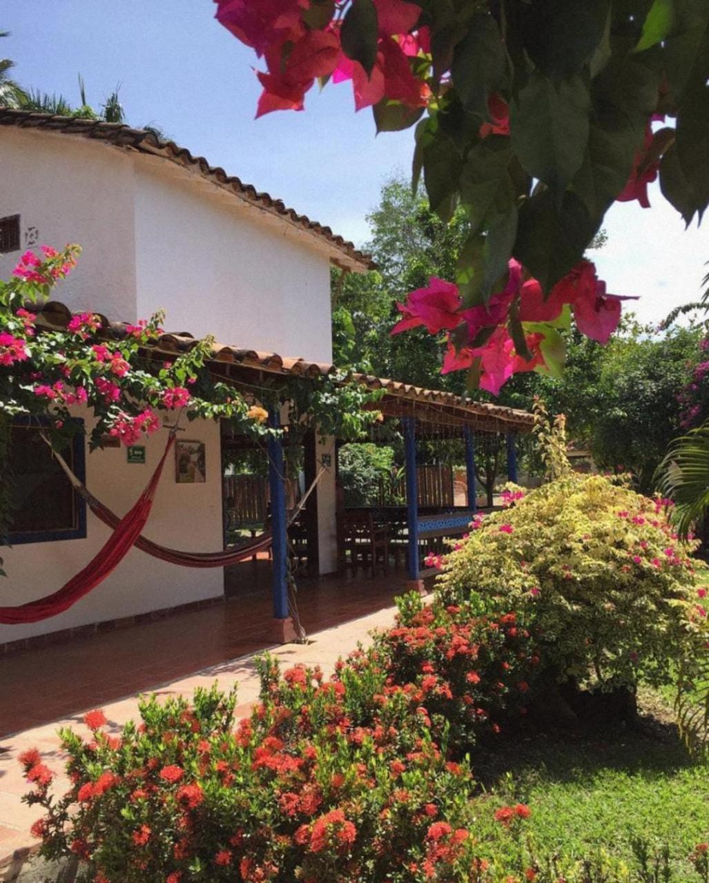 Hotel Y Restaurante Bienmesabe Santa Fe de Antioquia Kültér fotó