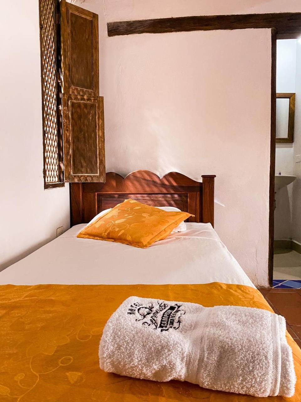 Hotel Y Restaurante Bienmesabe Santa Fe de Antioquia Kültér fotó