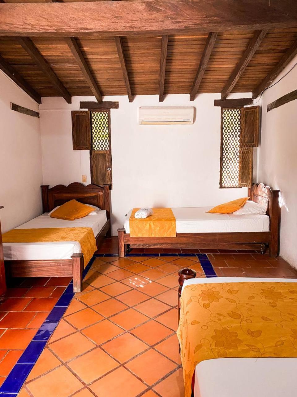 Hotel Y Restaurante Bienmesabe Santa Fe de Antioquia Kültér fotó