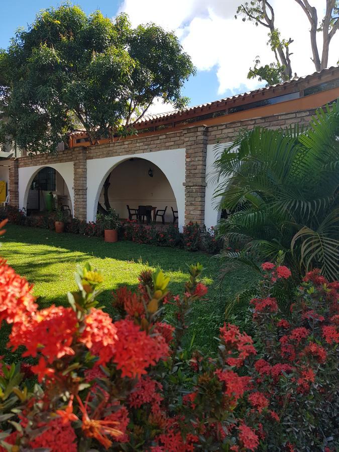 Hotel Y Restaurante Bienmesabe Santa Fe de Antioquia Kültér fotó