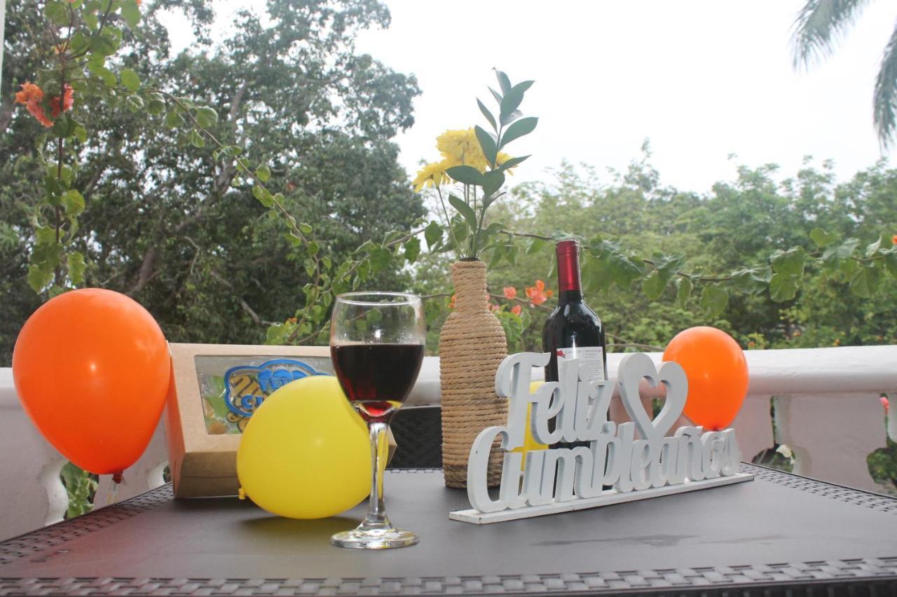 Hotel Y Restaurante Bienmesabe Santa Fe de Antioquia Kültér fotó